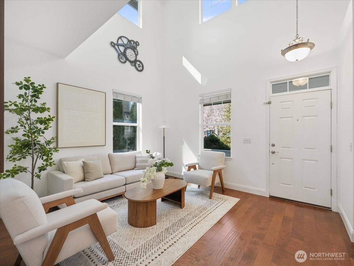 24213 SE 21st Street , Sammamish, WA 98075