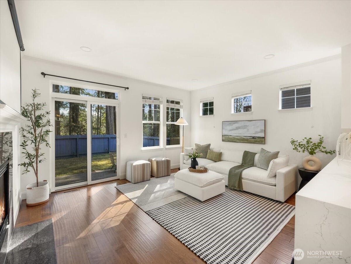 24213 SE 21st Street , Sammamish, WA 98075
