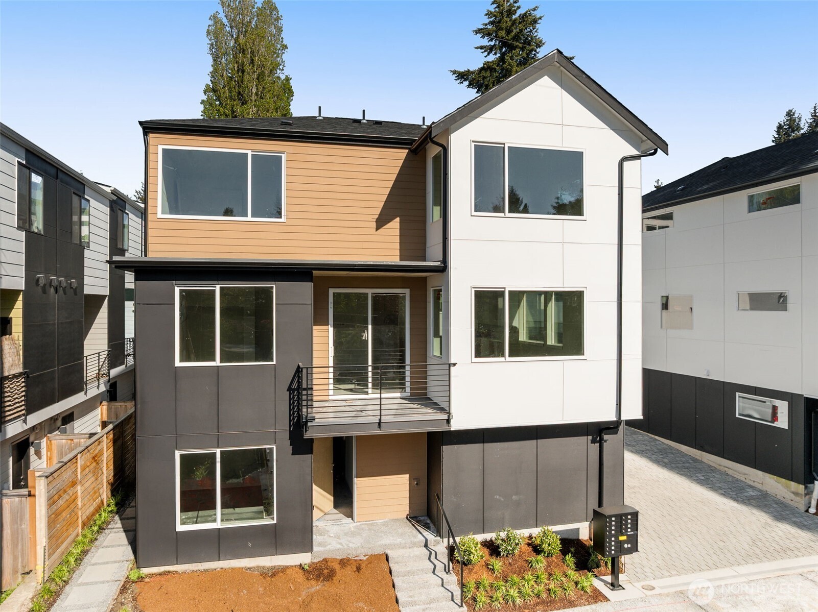 18000 C 10th Avenue NE, Shoreline, WA 98155