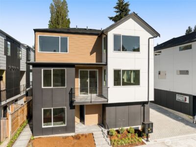 18000 C 10th Avenue NE, Shoreline, WA 98155