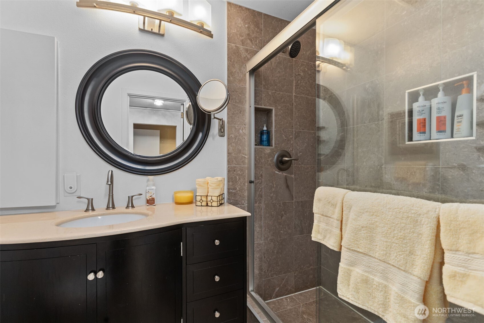 10903 Glen Acres Drive S #A, Seattle, WA 98168