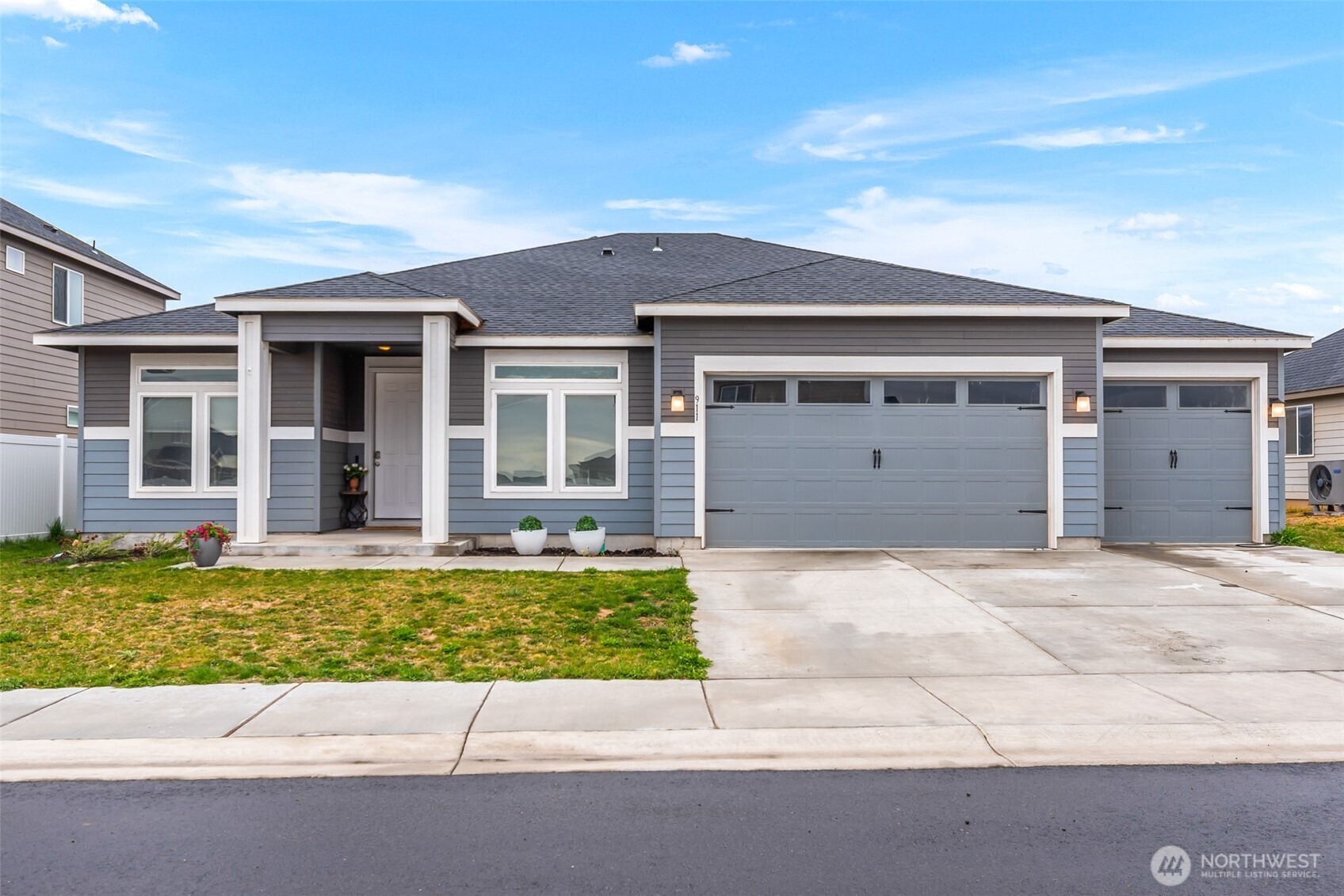 911 NE 7th Avenue , Quincy, WA 98848