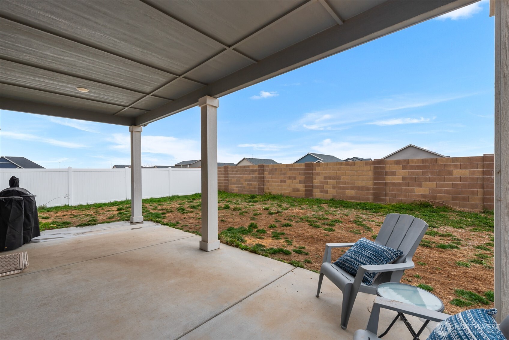 911 NE 7th Avenue , Quincy, WA 98848