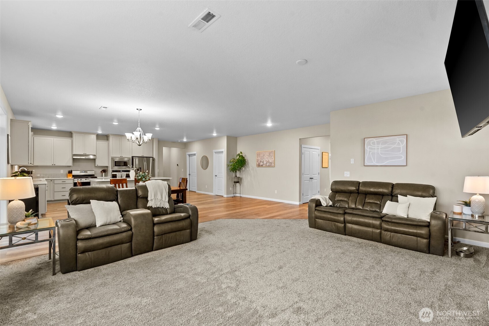 911 NE 7th Avenue , Quincy, WA 98848