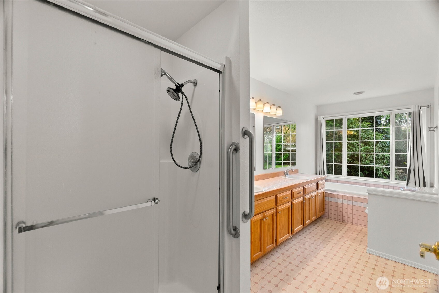 8706 166th Street Ct E, Puyallup, WA 98375