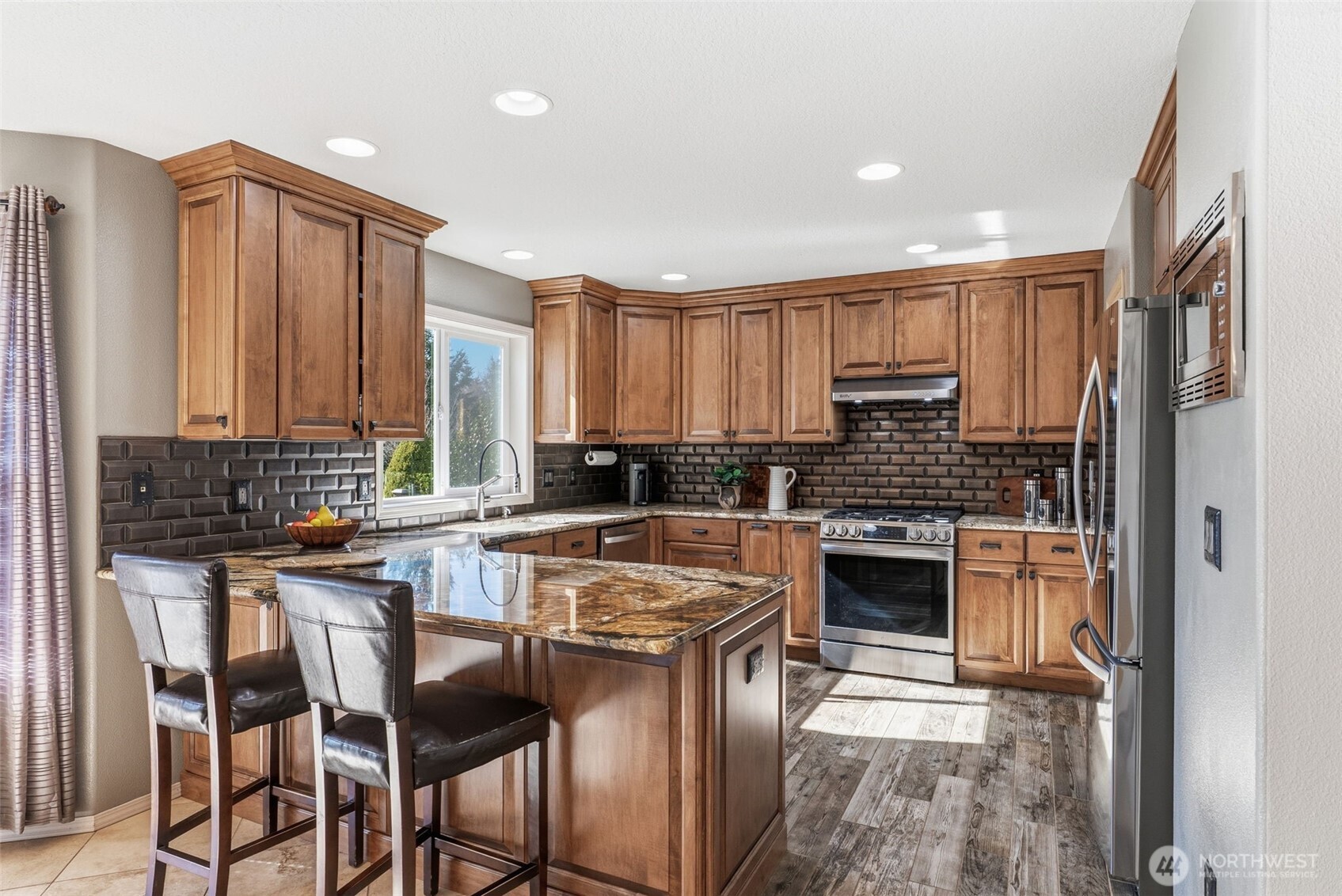 34602 NE 49th Place , La Center, WA 98629-3577