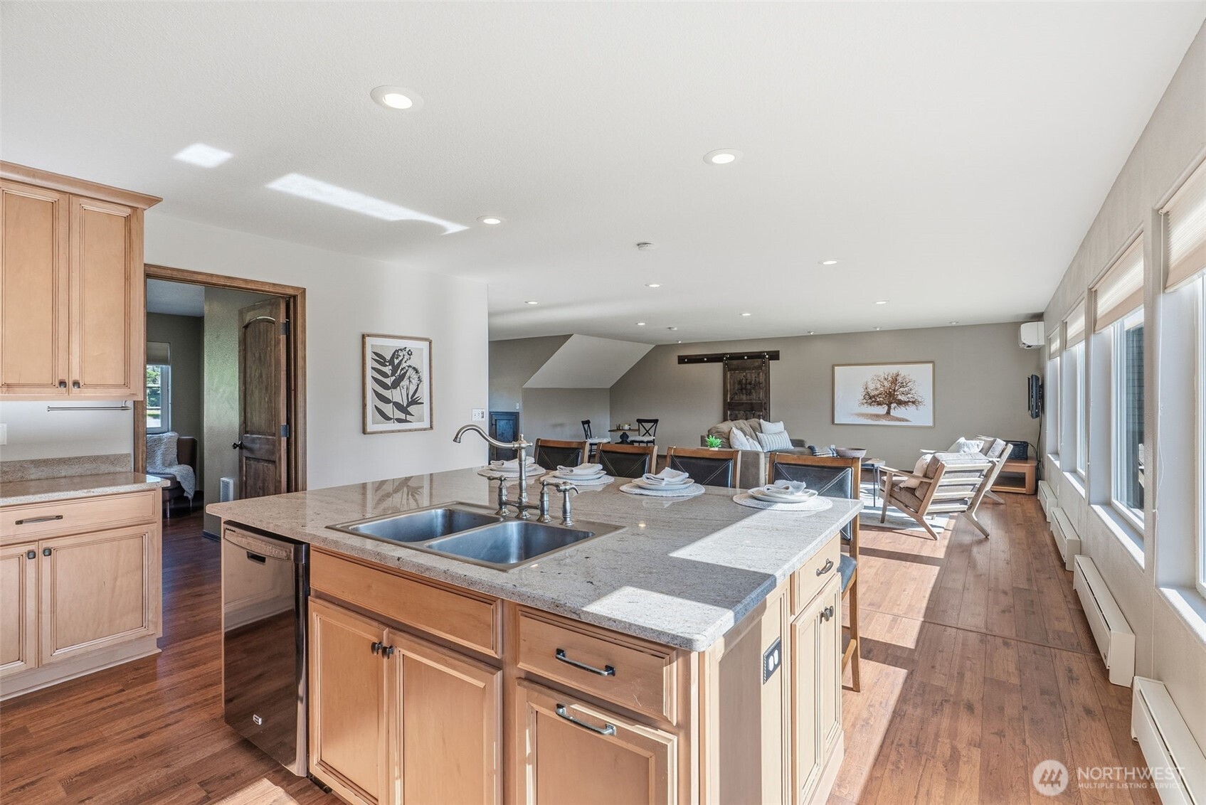 34602 NE 49th Place , La Center, WA 98629-3577