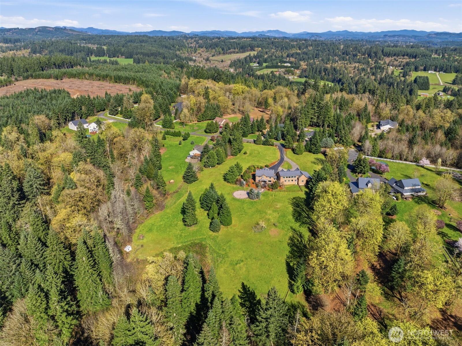 34602 NE 49th Place , La Center, WA 98629-3577