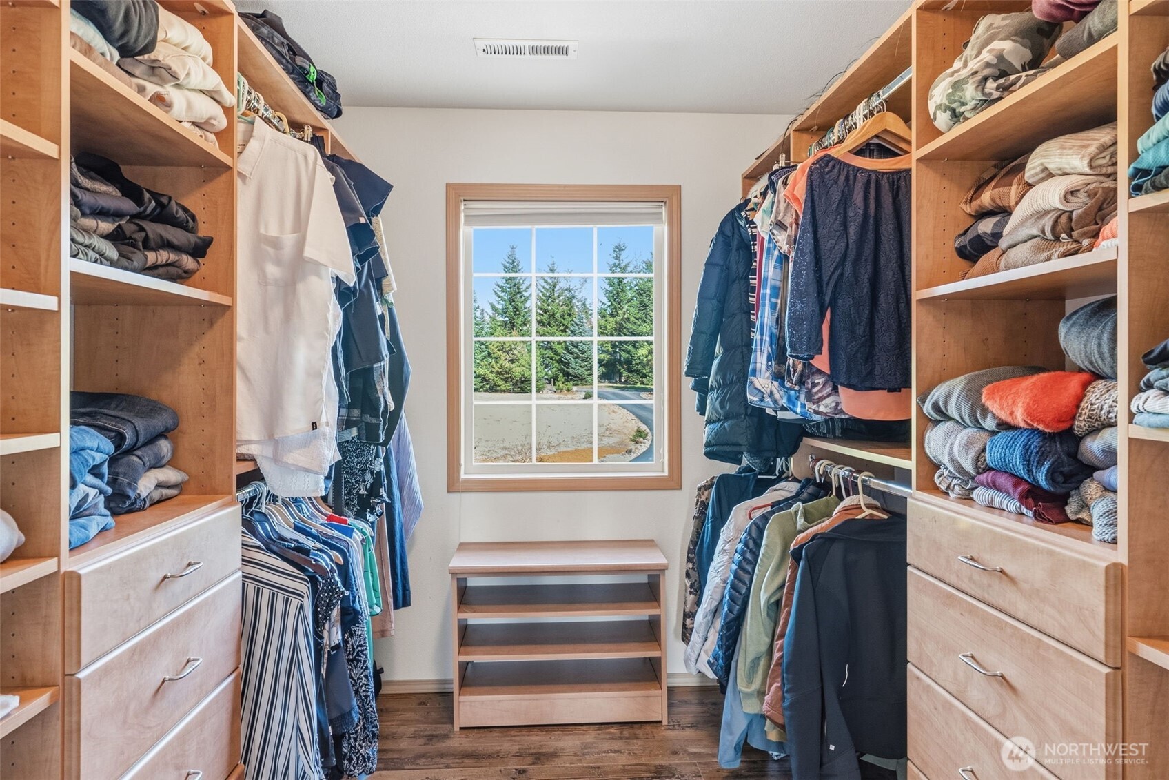 34602 NE 49th Place , La Center, WA 98629-3577