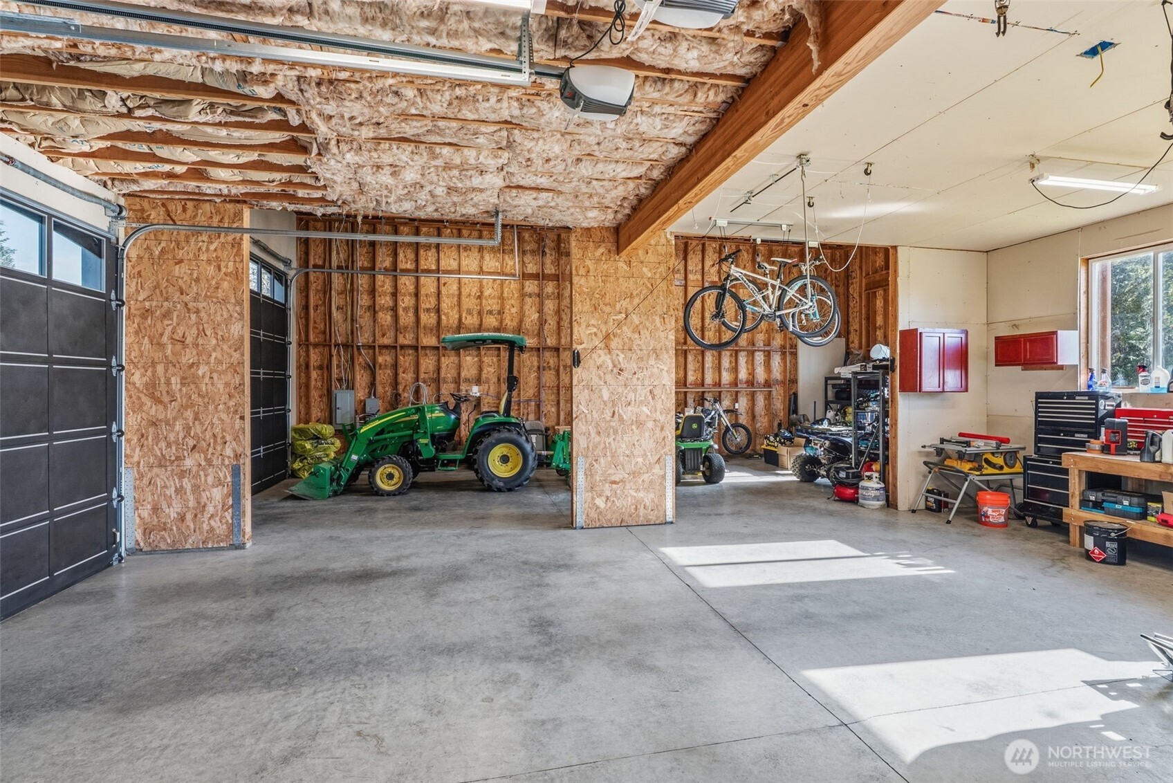 34602 NE 49th Place , La Center, WA 98629-3577