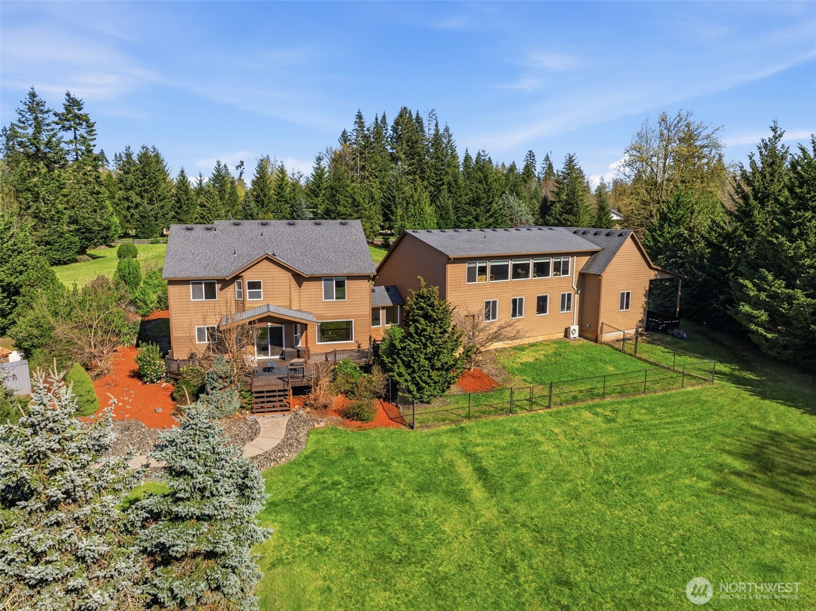 34602 NE 49th Place , La Center, WA 98629-3577