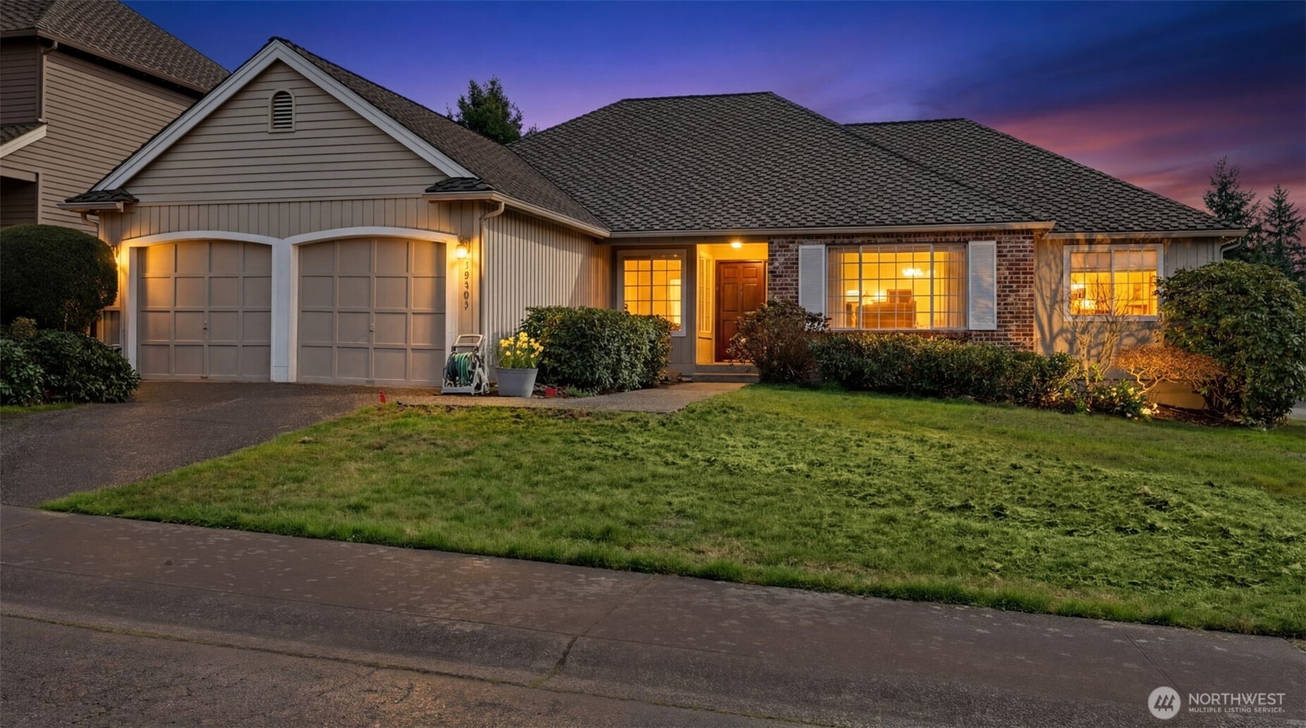 10303 SE 210th Place , Kent, WA 98031