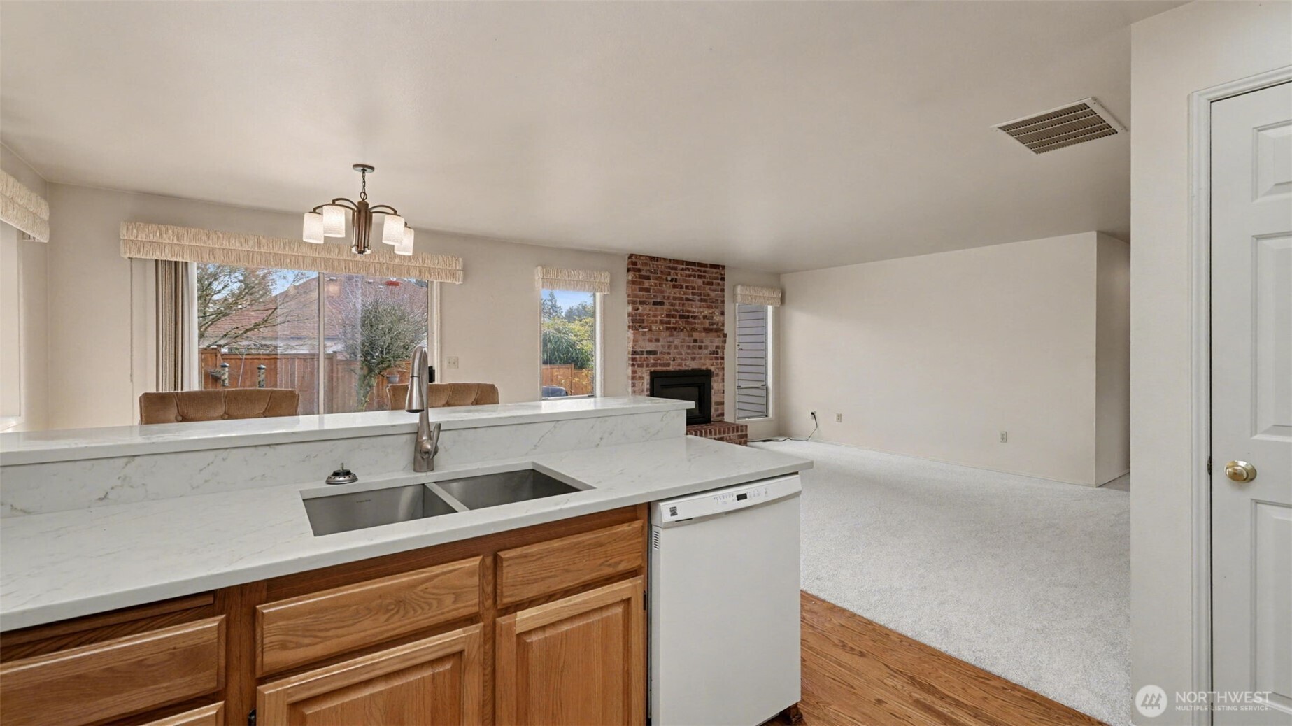 10303 SE 210th Place , Kent, WA 98031