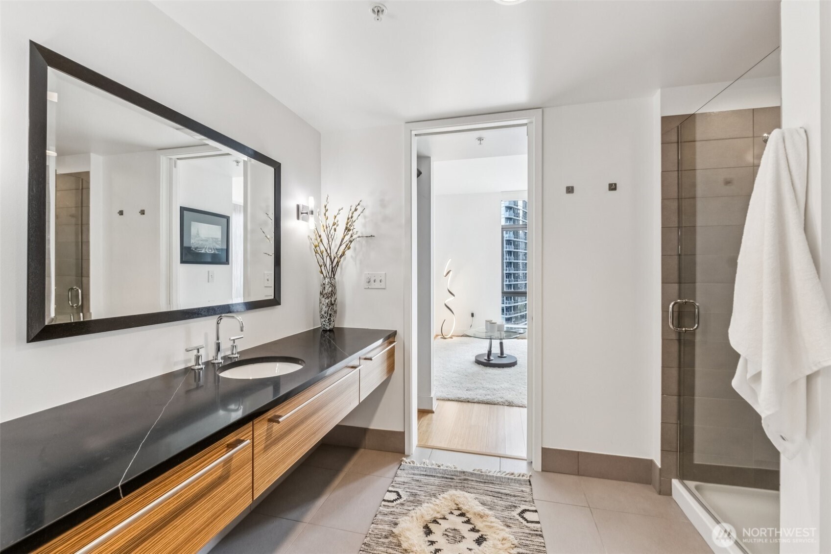 820 Blanchard Street #1507, Seattle, WA 98121-2656