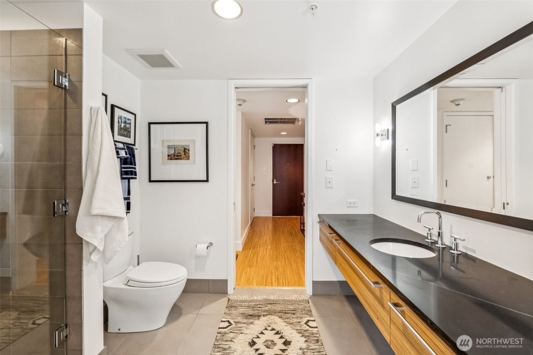 820 Blanchard Street #1507, Seattle, WA 98121-2656