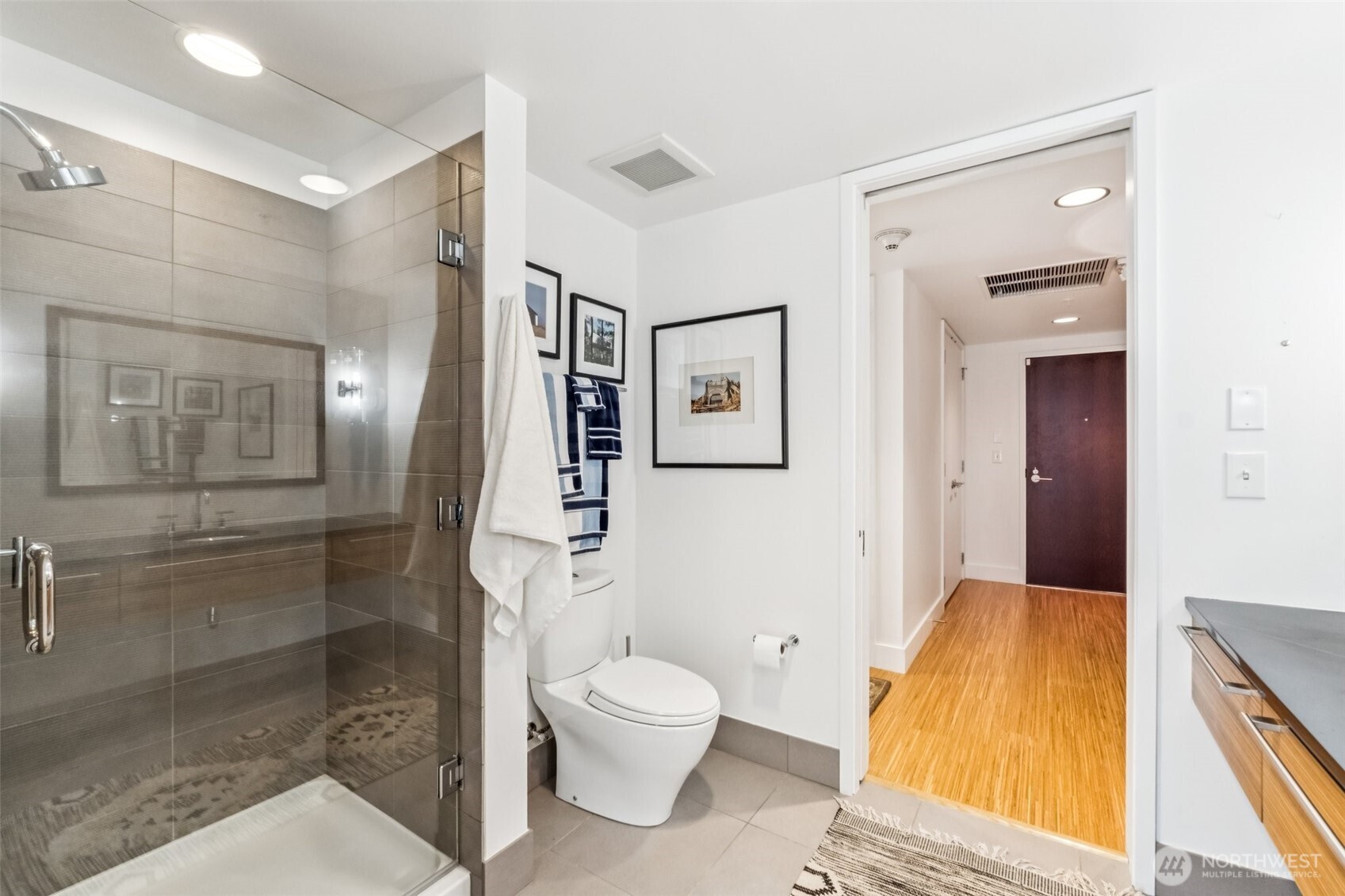 820 Blanchard Street #1507, Seattle, WA 98121-2656