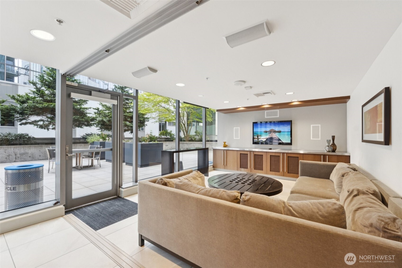 820 Blanchard Street #1507, Seattle, WA 98121-2656