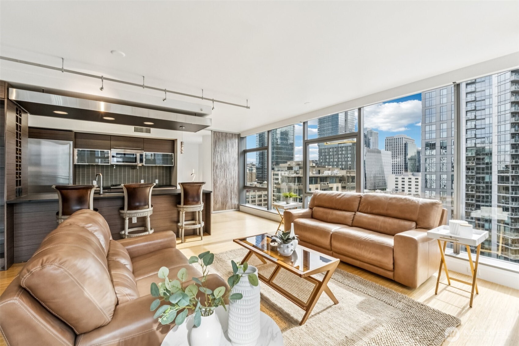 820 Blanchard Street #1507, Seattle, WA 98121-2656