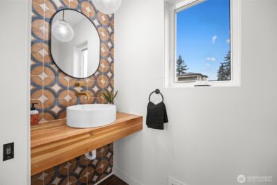 11242 Evanston Avenue N #B, Seattle, WA 98133 - Photo 18