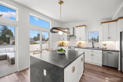 11242 Evanston Avenue N #B, Seattle, WA 98133 - Photo 3