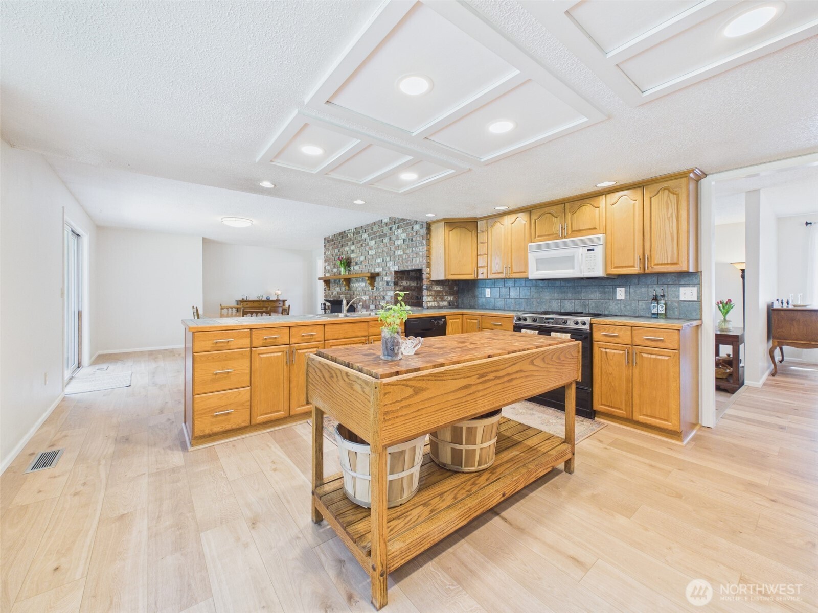 3211 70th Avenue SW, Olympia, WA 98512