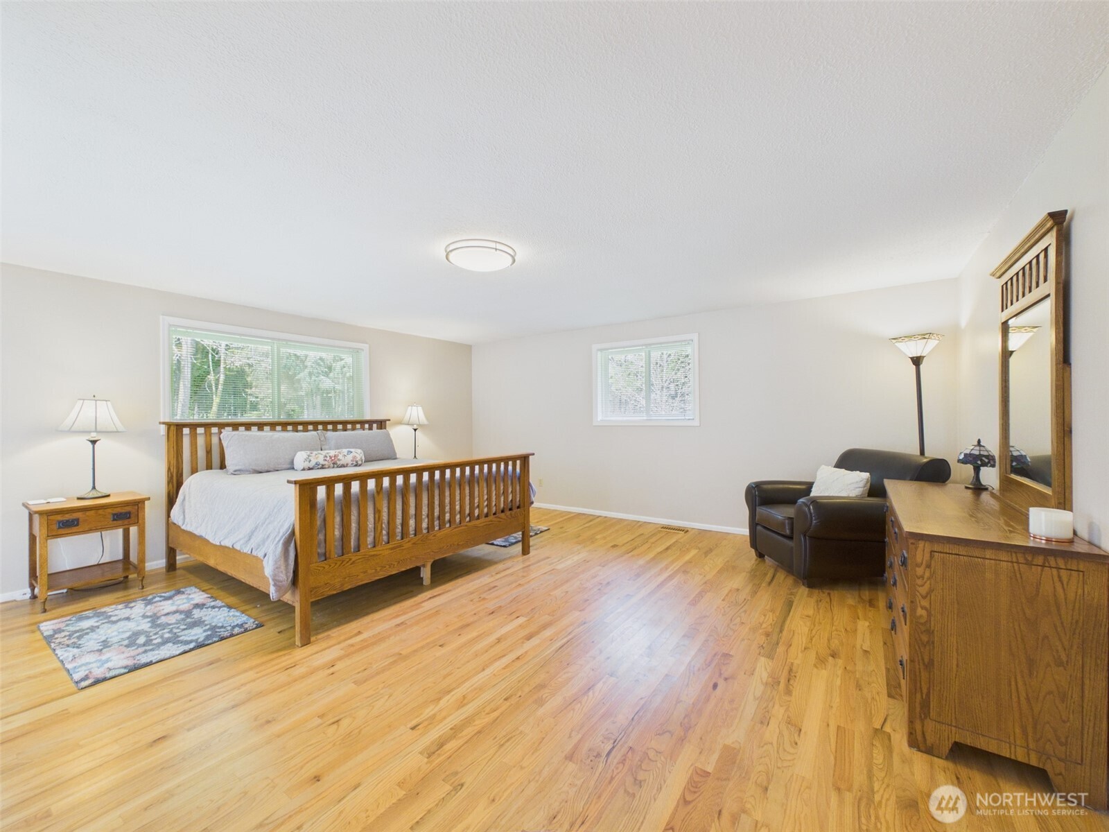 3211 70th Avenue SW, Olympia, WA 98512