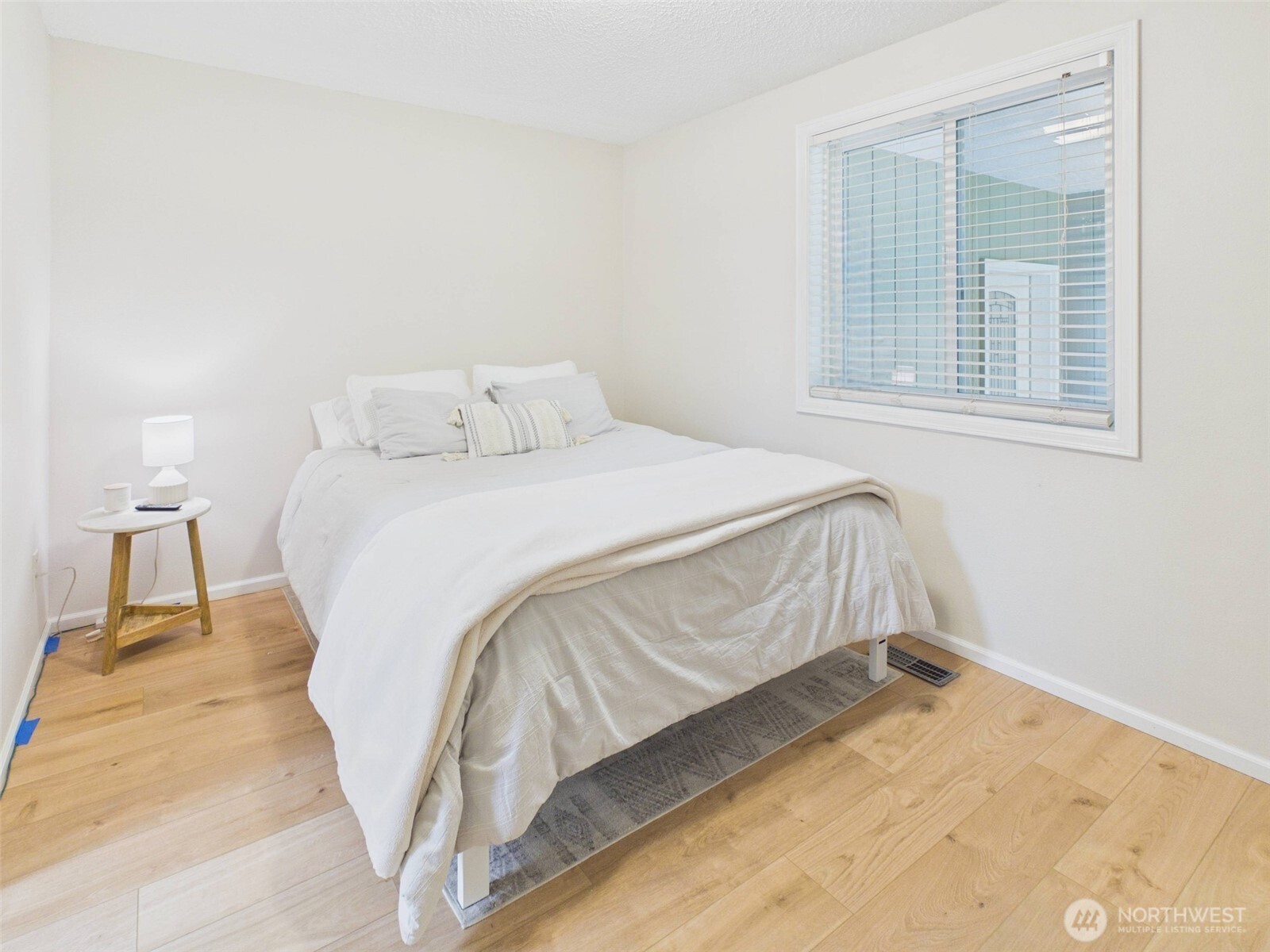 3211 70th Avenue SW, Olympia, WA 98512