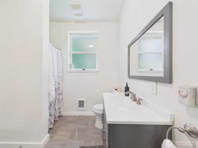 3211 70th Avenue SW, Olympia, WA 98512 - Photo 37