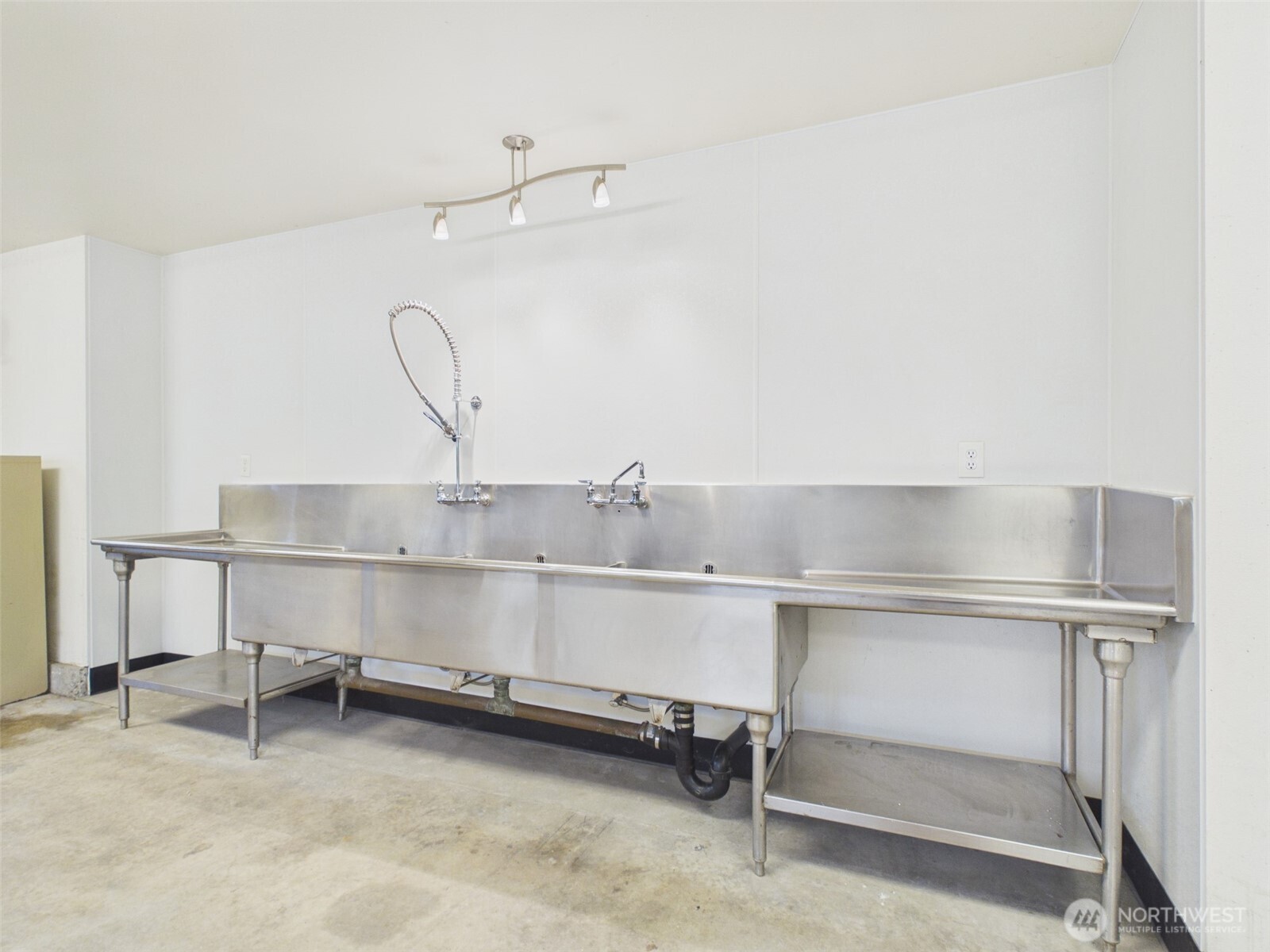 3211 70th Avenue SW, Olympia, WA 98512