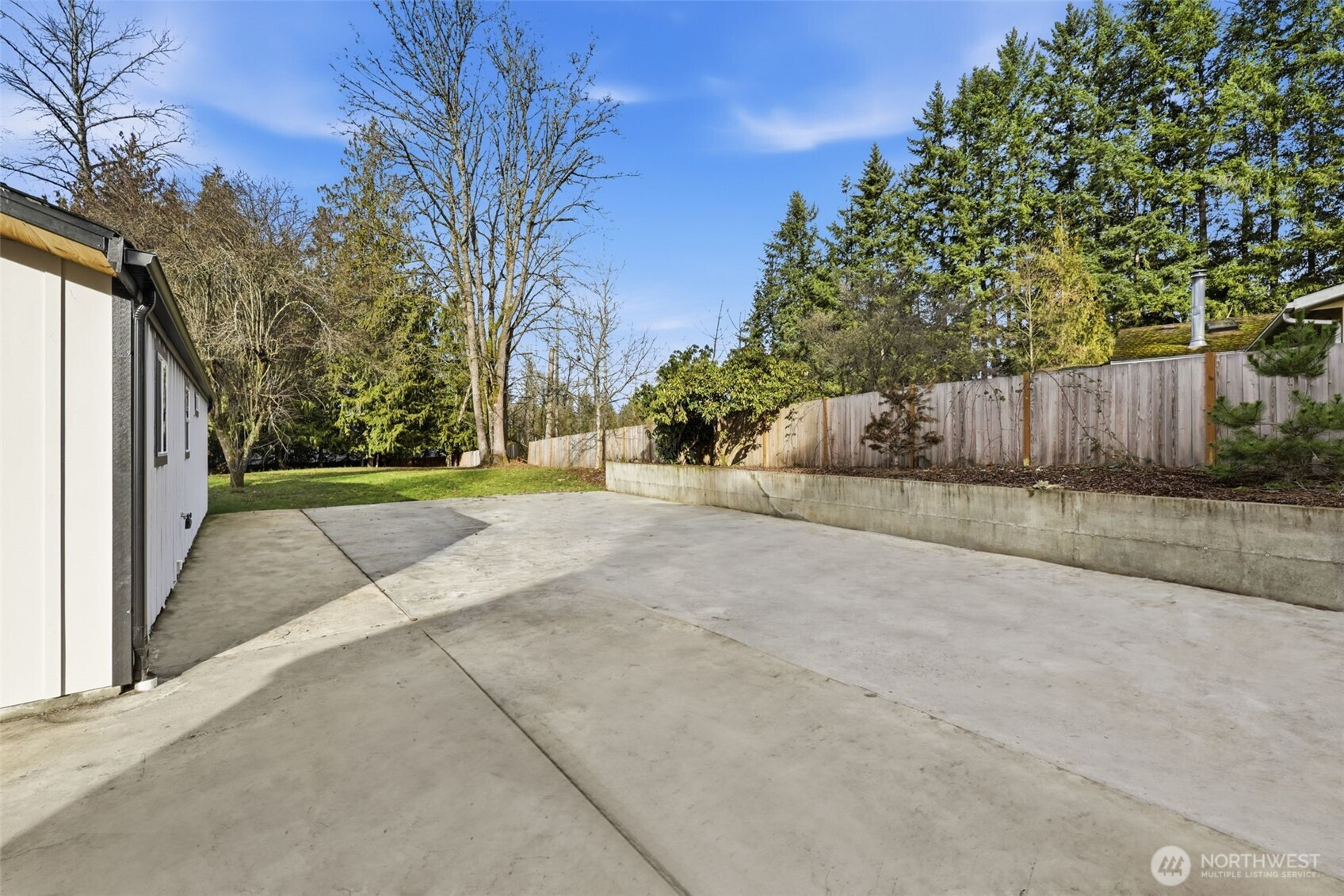 24212 SE 223rd Street , Maple Valley, WA 98038