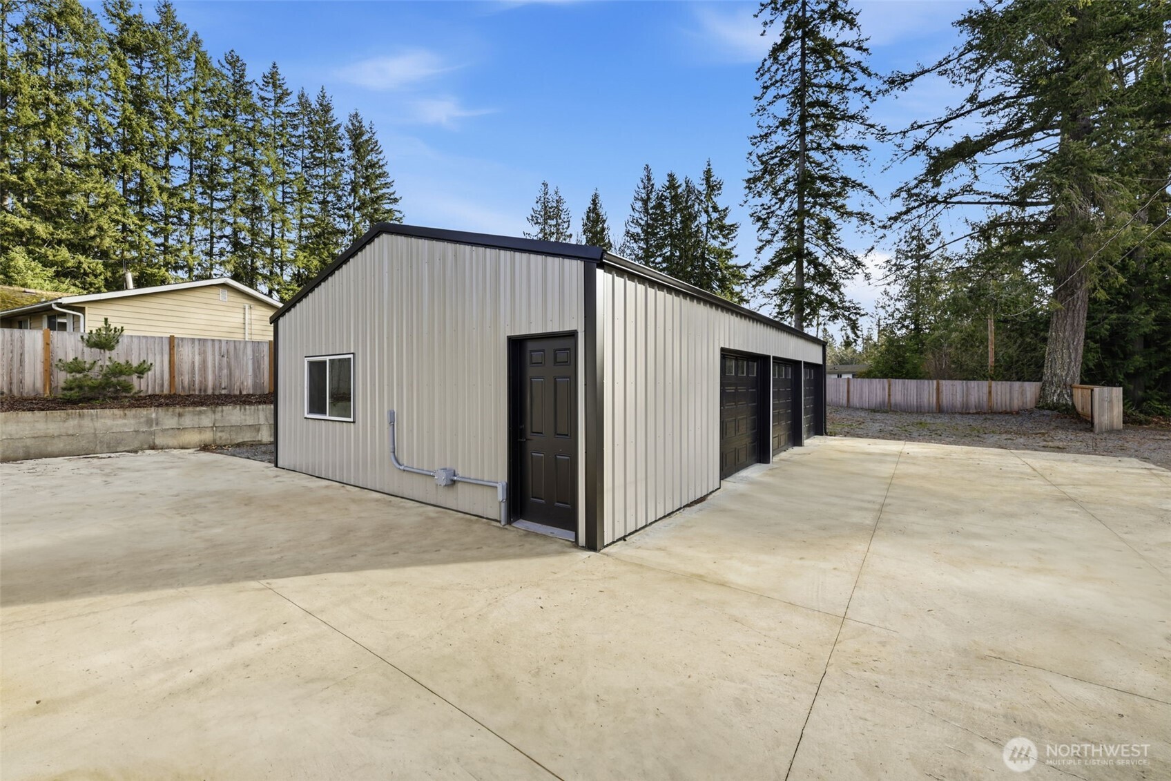 24212 SE 223rd Street , Maple Valley, WA 98038