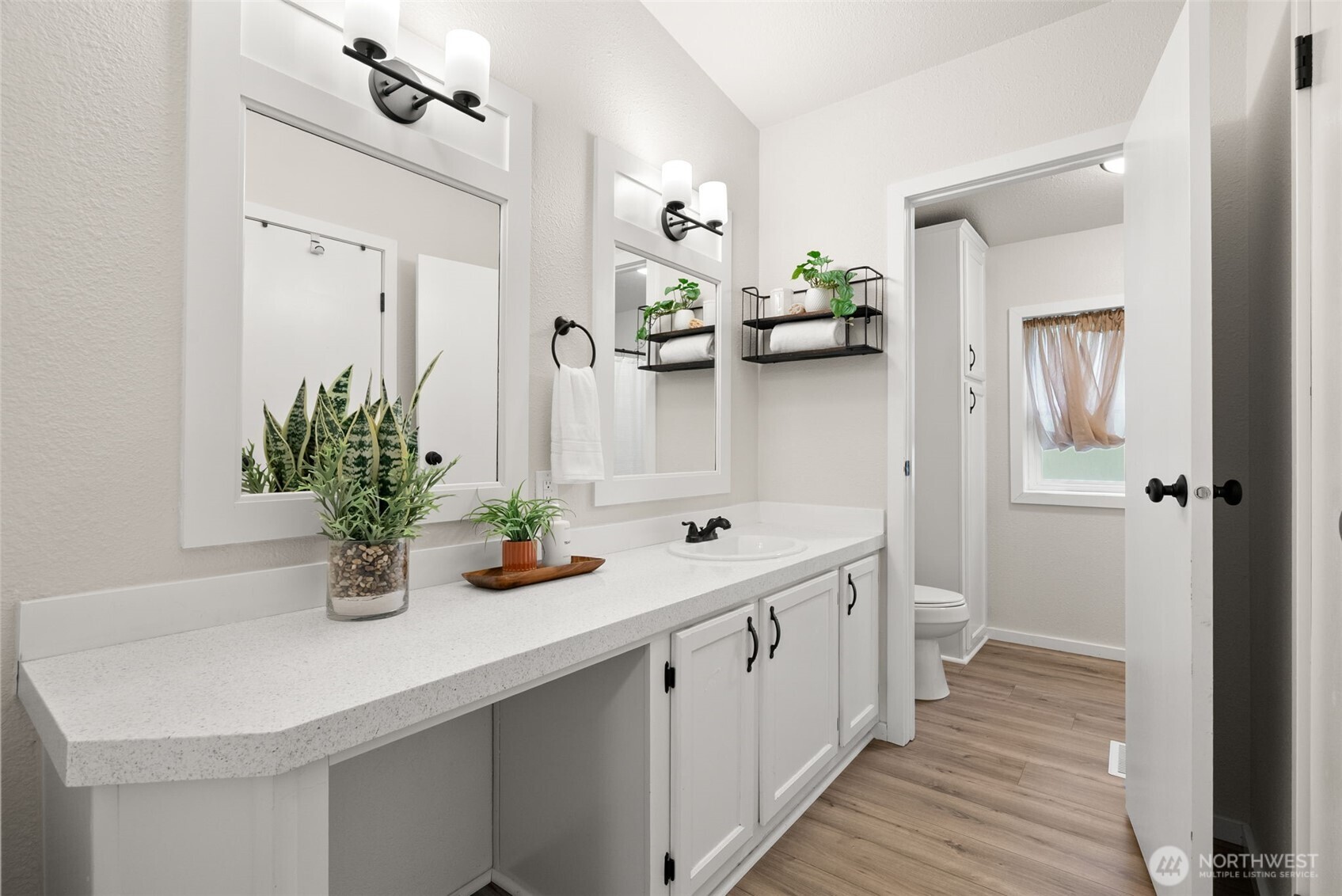 5678 SE Burley Olalla Road , Olalla, WA 98359