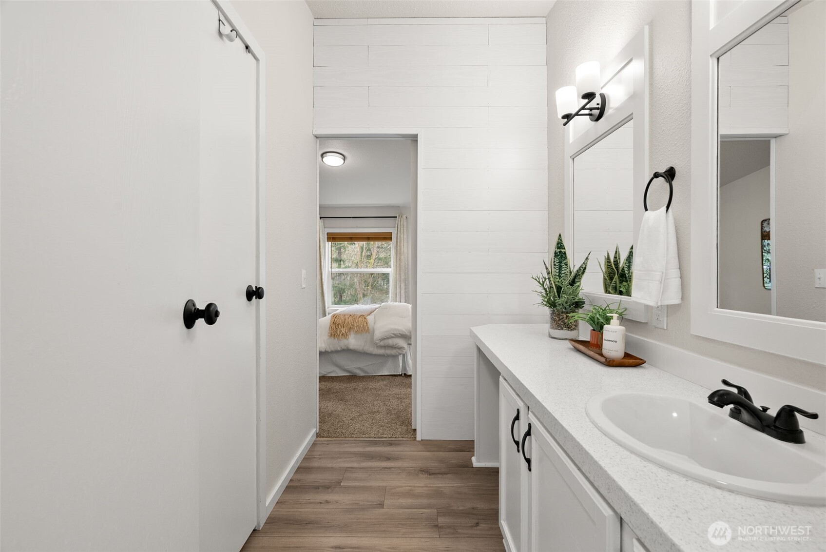 5678 SE Burley Olalla Road , Olalla, WA 98359