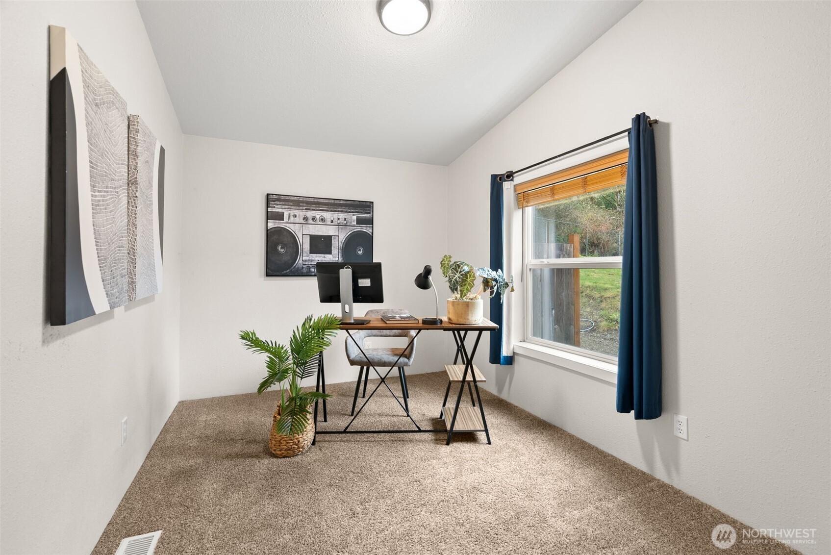 5678 SE Burley Olalla Road , Olalla, WA 98359