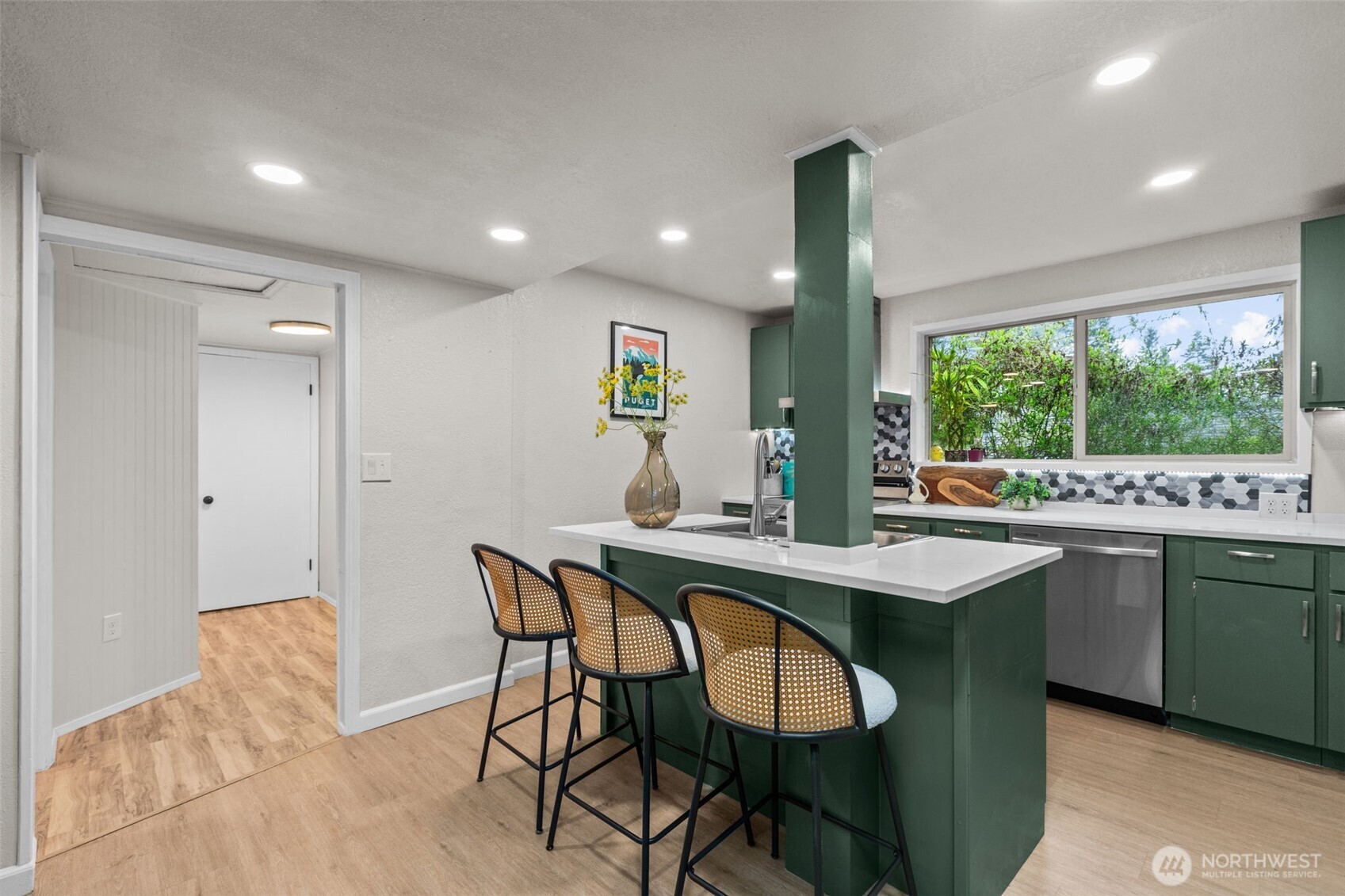 132 NW 143rd Street , Seattle, WA 98177