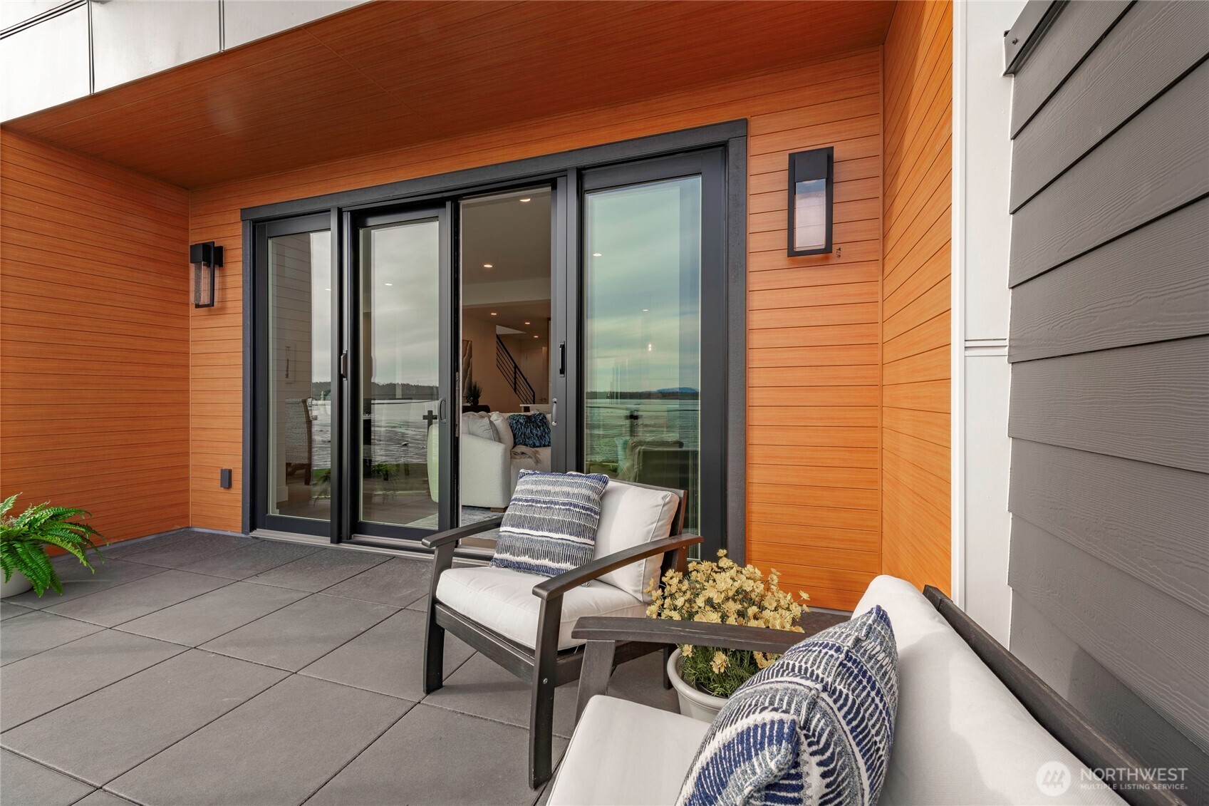 1557 Mitchell Avenue #2, Blaine, WA 98230