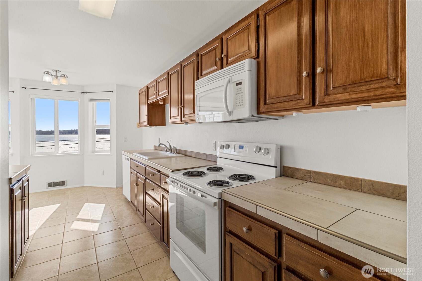 1510 Peace Portal Drive #C2, Blaine, WA 98230