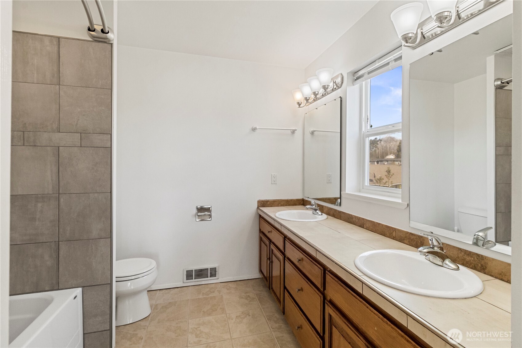 1510 Peace Portal Drive #C2, Blaine, WA 98230