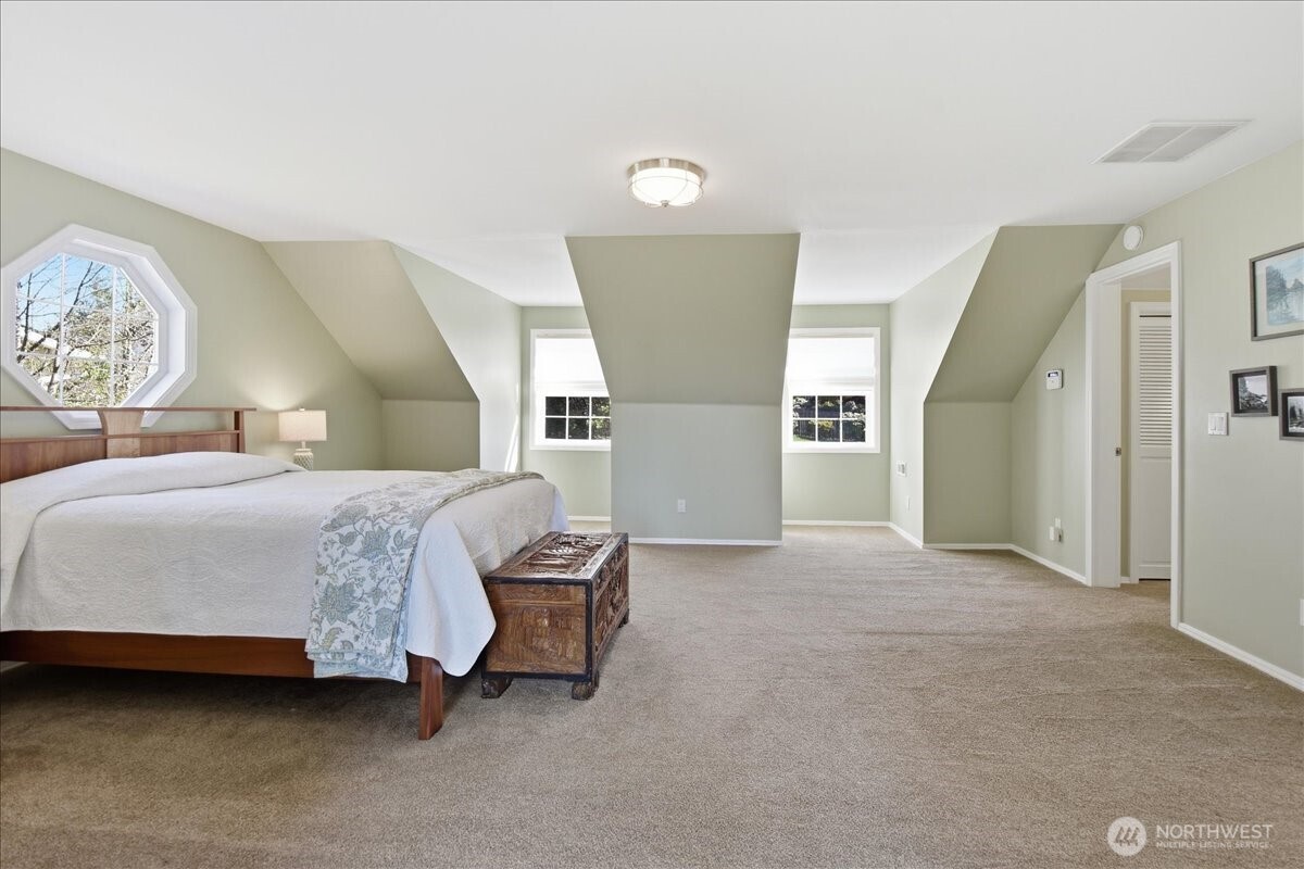 17035 136th Place SE, Renton, WA 98058