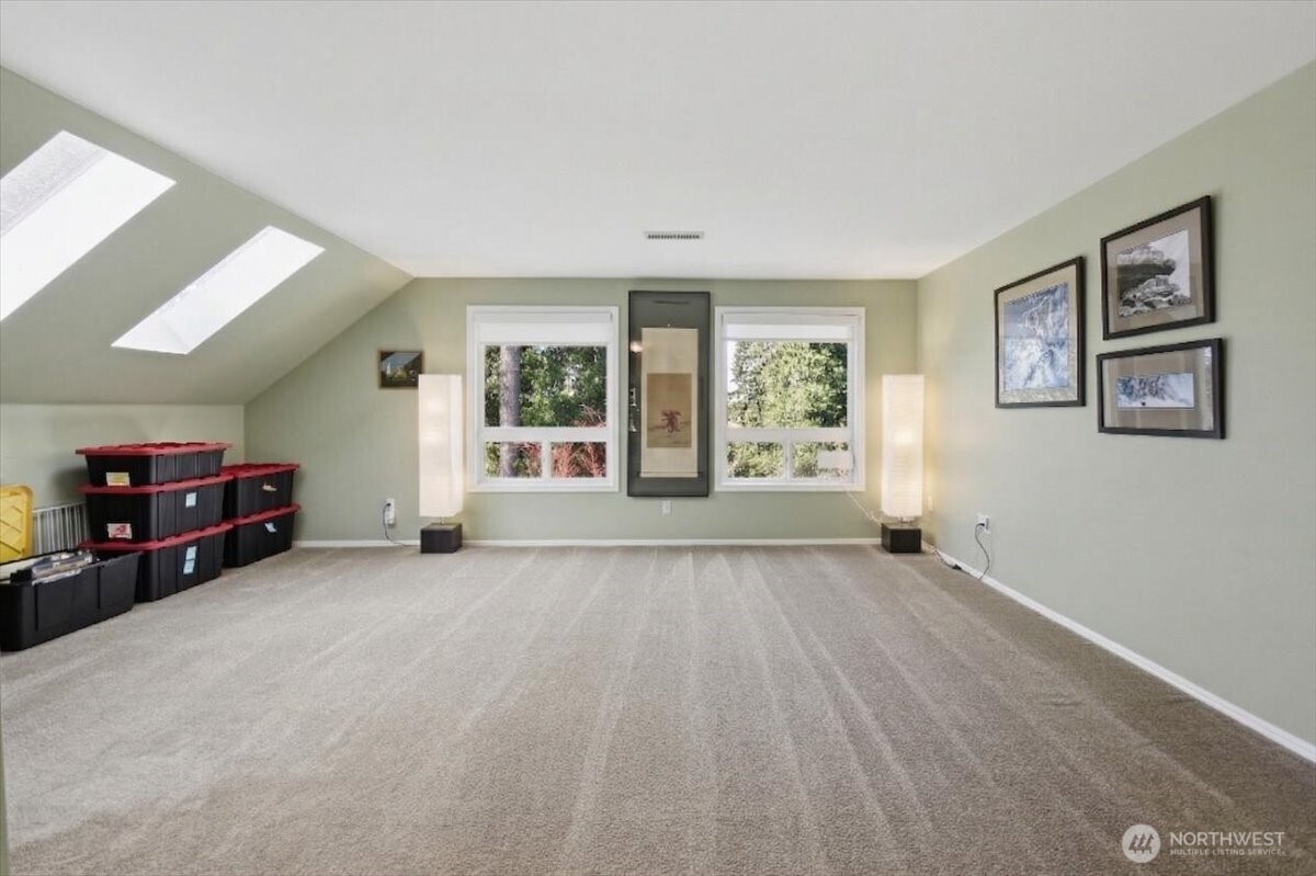 17035 136th Place SE, Renton, WA 98058