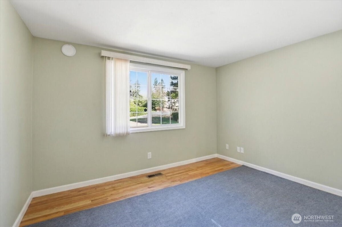 17035 136th Place SE, Renton, WA 98058