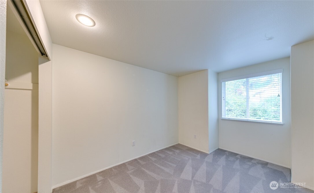 1325 NW Slate Lane #106, Silverdale, WA 98383