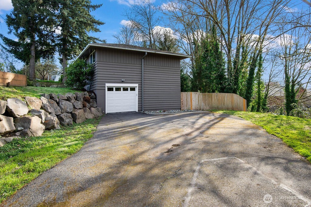 18331 38th Avenue S, SeaTac, WA 98188
