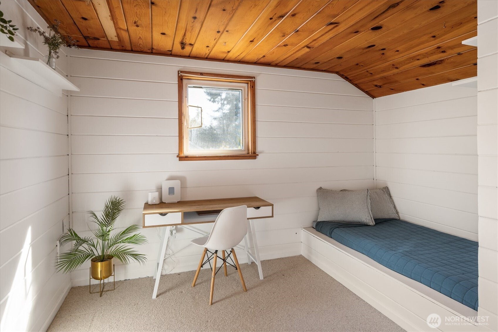 15919 19th Avenue SW, Burien, WA 98166-2709