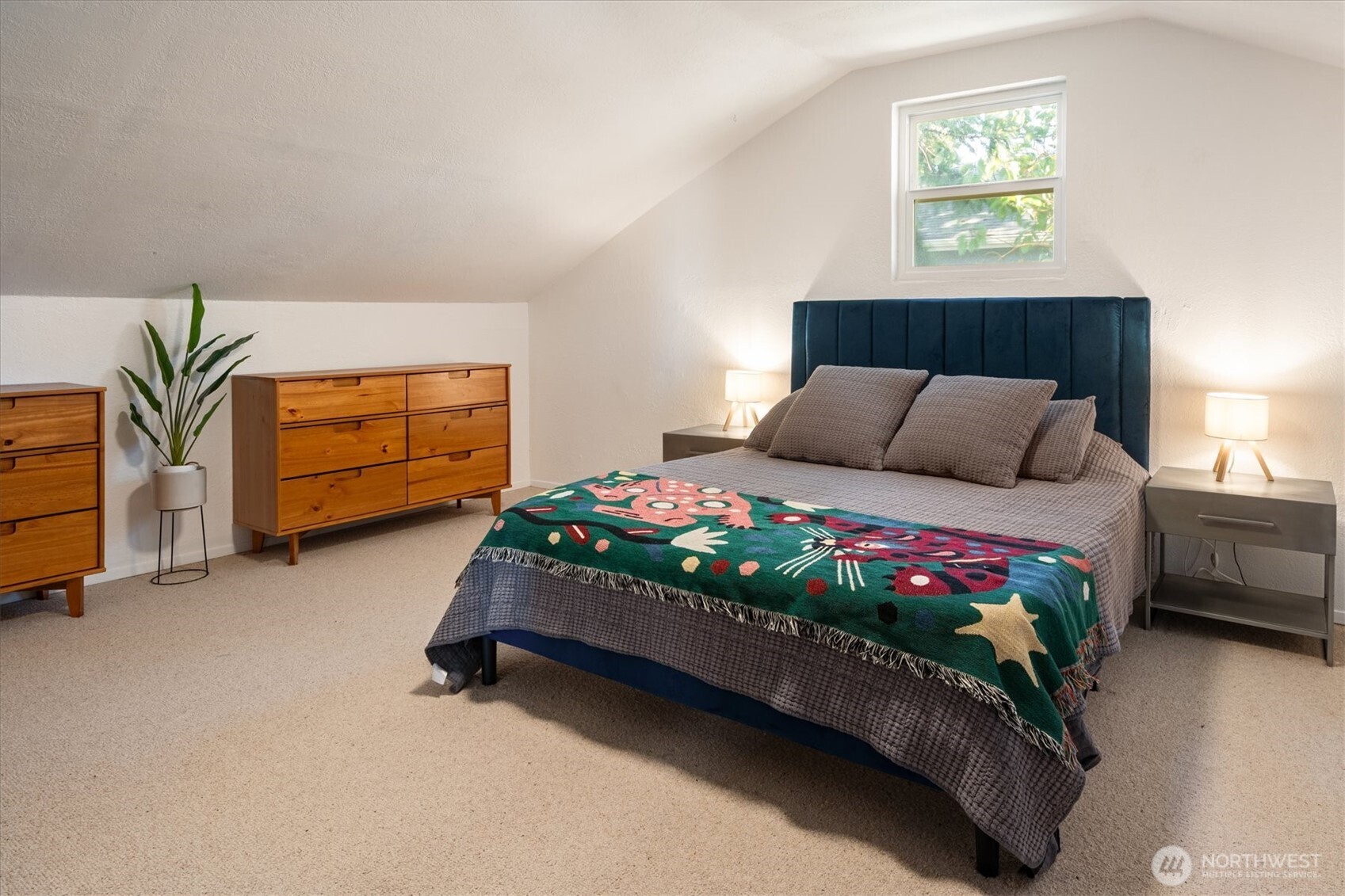 15919 19th Avenue SW, Burien, WA 98166-2709