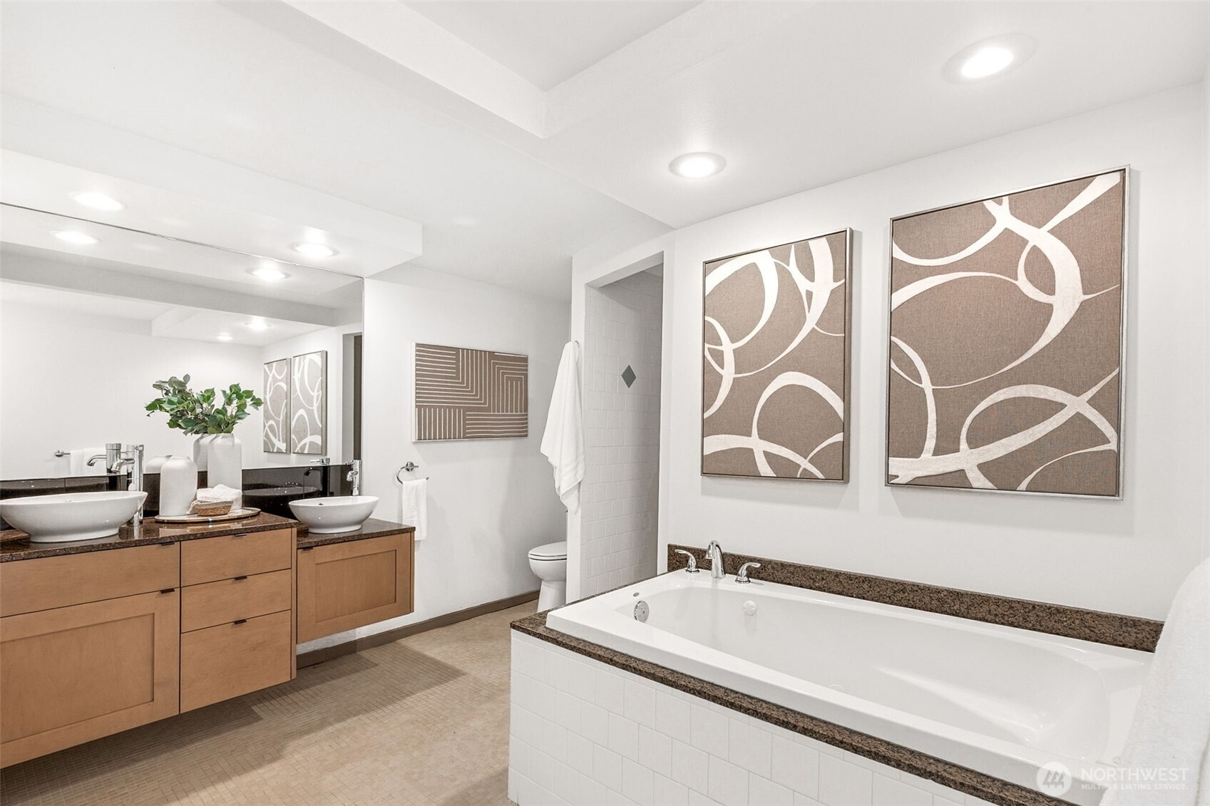 17220 Sylvester Road SW, Normandy Park, WA 98166