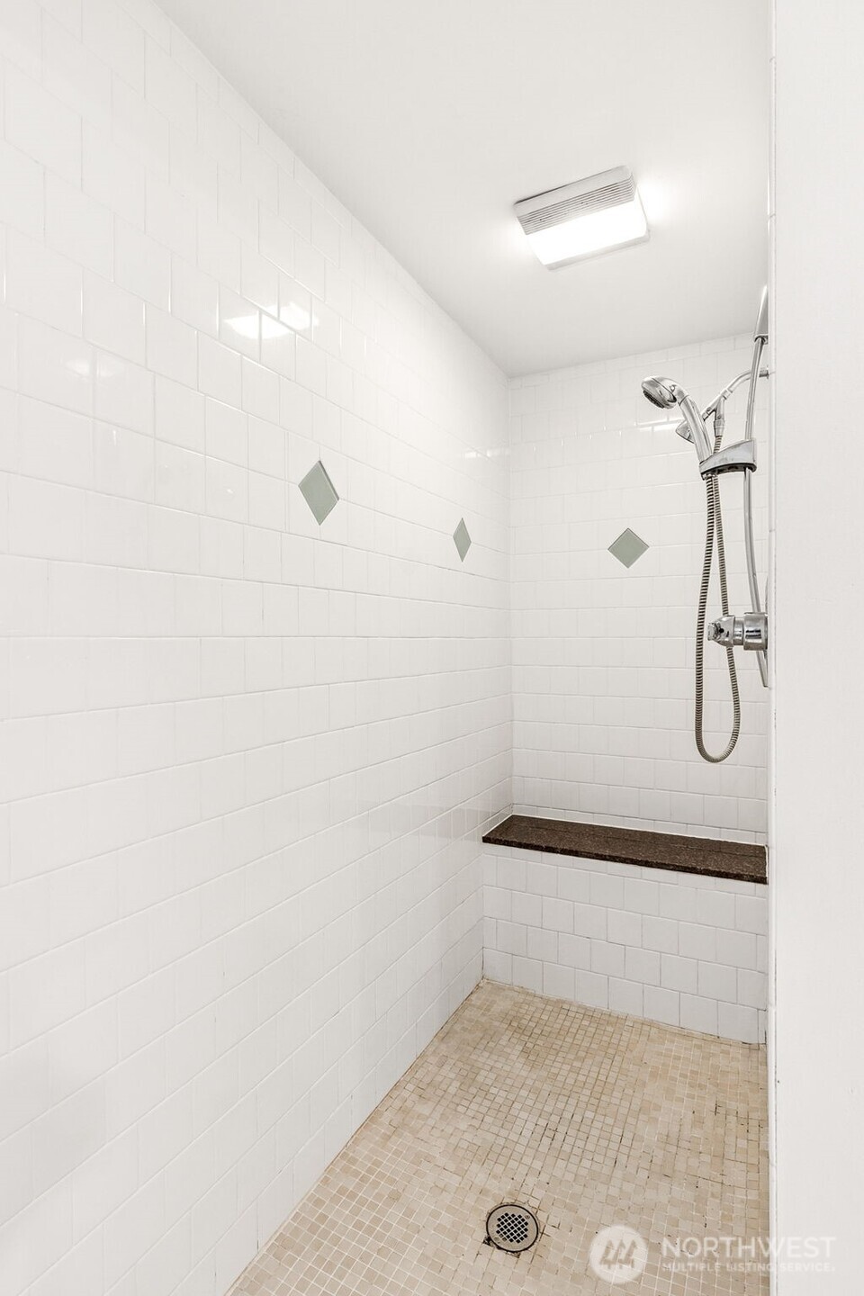 17220 Sylvester Road SW, Normandy Park, WA 98166