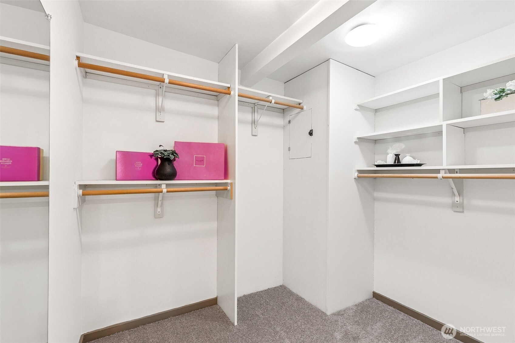 17220 Sylvester Road SW, Normandy Park, WA 98166