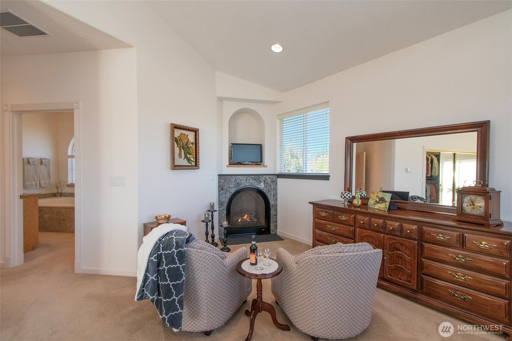 137 Bravo Road , Port Angeles, WA 98362