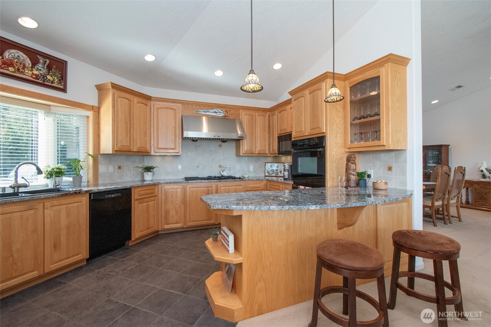 137 Bravo Road , Port Angeles, WA 98362